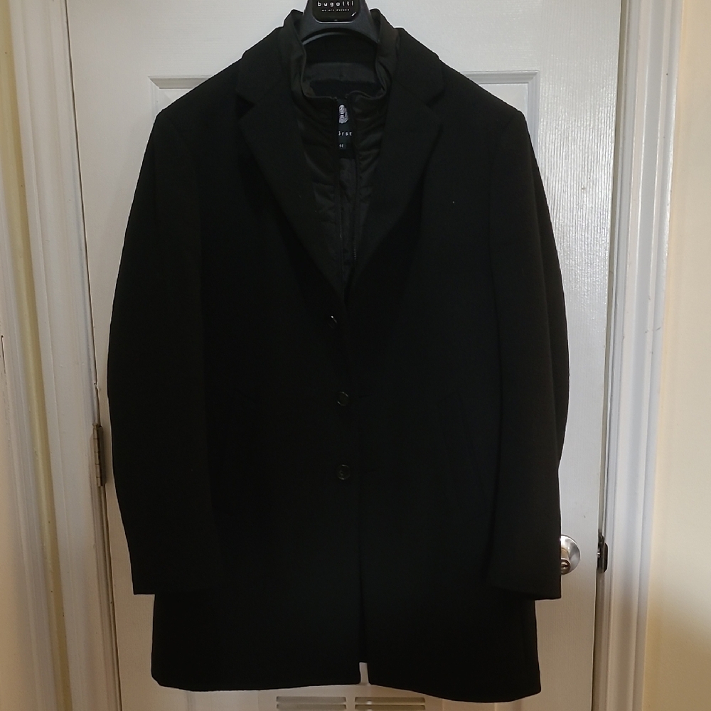 HORST Black Windbreaker Jacket
